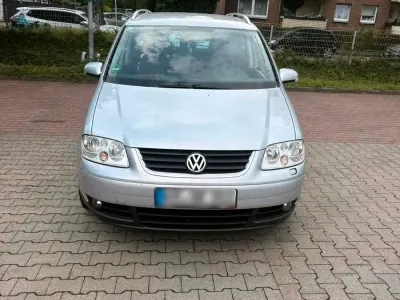 Gebraucht VW Touran 105 PS (77 kW) 2005 Silber Van / Kleinbus