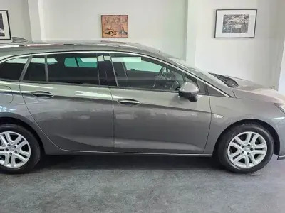 Używany Opel Astra Innovation 150 KM (110 kW) 2017 Szary Kombi
