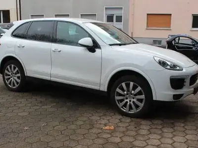 Usata Porsche Cayenne Platinum Edition 262 CV (192 kW) 2018 Bianco SUV