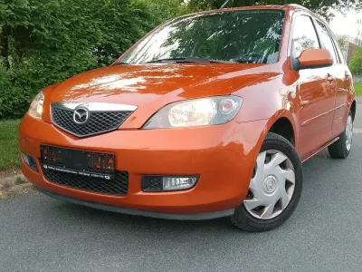 Gebraucht Mazda 2 80 PS (58 kW) 2003 Orange Kleinwagen