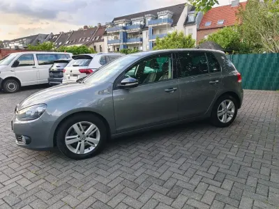 Gebraucht VW Golf VII Match 122 PS (89 kW) 2012 Grau Limousine