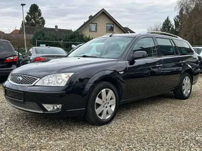 Gebraucht Ford Mondeo Titanium 125 PS (91 kW) 2007 Pantherschwarz metallic Kombi