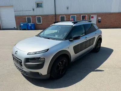 Gebraucht Citroën C4 Feel 82 PS (60 kW) 2015 Silber Limousine