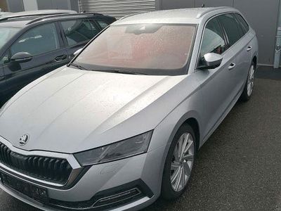 Gebraucht Skoda Octavia First Edition 150 PS (110 kW) 2020 Silber Kombi