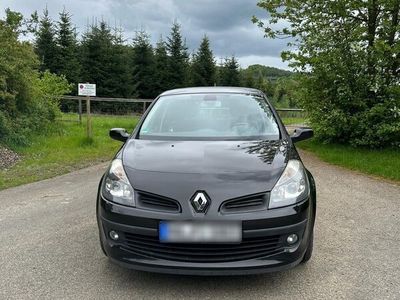 gebraucht Renault Clio 1,6 mit tüv /sparsam/zuverlässig