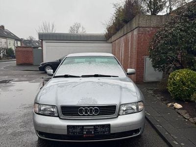 Silber Gebraucht 1998 Audi A4 Performance Limousine | 2.000 € (Guter Preis)