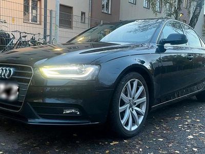 Gebraucht Audi A4 S-Line 150 PS (110 kW) 2014 Blau Limousine