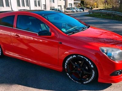 Usata Opel Astra GTC OPC 140 CV (102 kW) 2006 Arancione Coupé