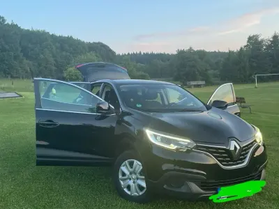 Gebraucht Renault Kadjar Life 131 PS (96 kW) 2016 Schwarz SUV