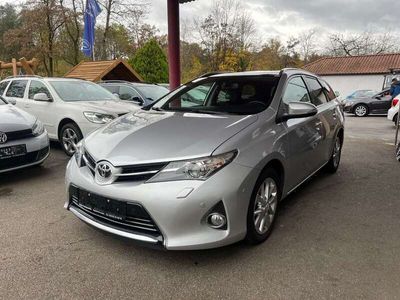 gebraucht Toyota Auris Touring Sports 2.0 D Executive; Inspektion Neu