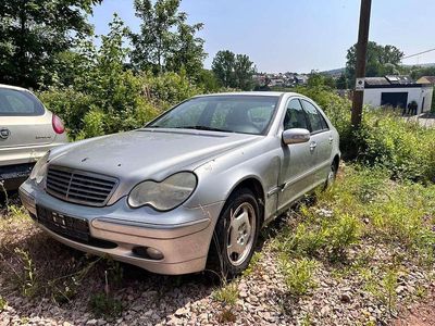Mercedes C200