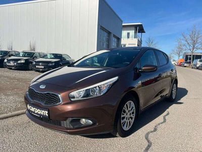 gebraucht Kia Ceed Ceed /*1,4 Benzin*Klima*Euro5*2.Hand*5Türig*