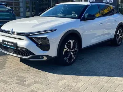 Gebraucht Citroën C5 X Shine 131 PS (96 kW) 2023 Lack weiss perlglänzend/typ au Kombi