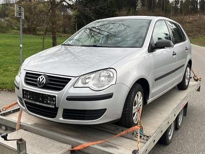 Gebraucht VW Polo 64 PS (47 kW) 2005 Silber Kleinwagen