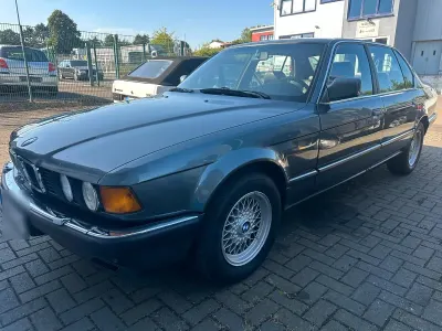 Gebraucht BMW 750 300 PS (220 kW) 1988 Grau Limousine