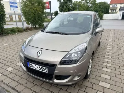 Gebraucht Renault Scénic III Dynamique 106 PS (77 kW) 2010 Van / Kleinbus