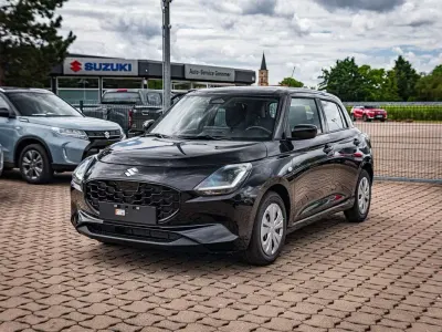 Neu Suzuki Swift Club 83 PS (61 kW) 2026 Schwarz Kleinwagen