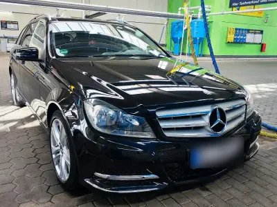Gebraucht Mercedes C220 Avantgarde 170 PS (125 kW) 2011 Schwarz Kombi