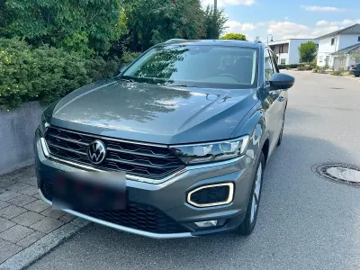 Gebraucht VW T-Roc 150 PS (110 kW) 2022 Grau SUV