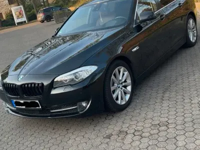 Gebraucht BMW 520 185 PS (136 kW) 2012 Schwarz Limousine