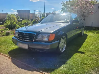 Gebraucht Mercedes E300 231 PS (169 kW) 1991 Schwarz Limousine