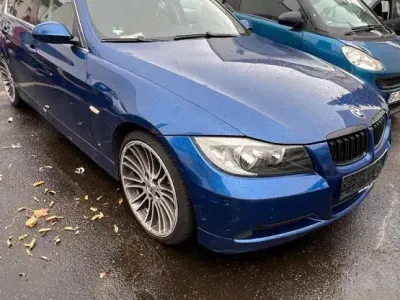 Używany BMW 325 218 KM (160 kW) 2007 Niebieski Sedan/Limuzyna