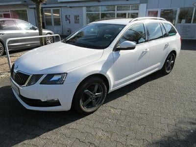 Gebraucht Skoda Octavia Ambition 116 PS (85 kW) 2019 Candyweiss Kombi