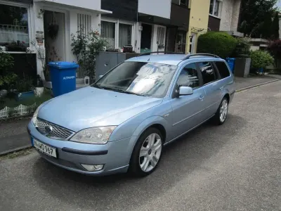 Używany Ford Mondeo Ghia 125 KM (91 kW) 2006 Niebieski Kombi
