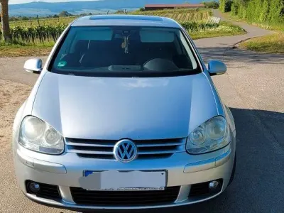 Używany VW Golf V Sportline 116 KM (85 kW) 2007 Szary Sedan/Limuzyna