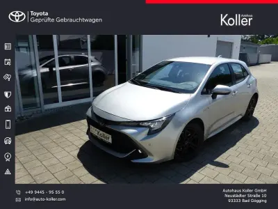 Gebraucht Toyota Corolla Hybrid Business Edition 122 PS (89 kW) 2019 Silber Kleinwagen