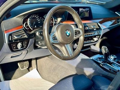 Gebraucht BMW 530 M Sport 265 PS (194 kW) 2020 Blau Kombi