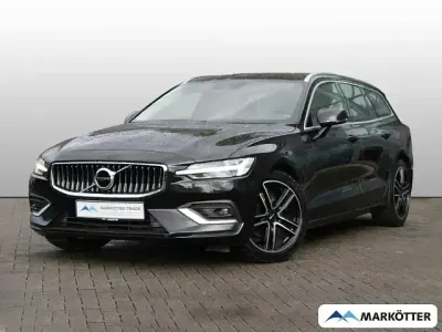 Gebraucht Volvo V60 Inscription 190 PS (139 kW) 2018 Schwarz Kombi