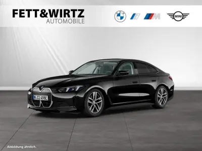 Neu BMW i4 250 kW (340 PS) 2026 Black sapphire metallic Limousine