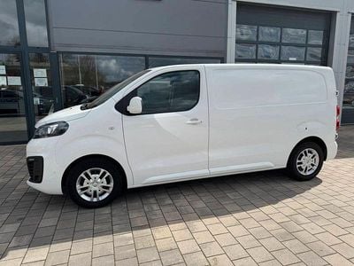 Usado Opel Vivaro 150 HP (110 kW) 2019 Branco Monovolume
