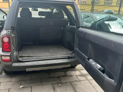 Usado Land Rover Freelander 112 HP (82 kW) 2005 Cinzento SUV