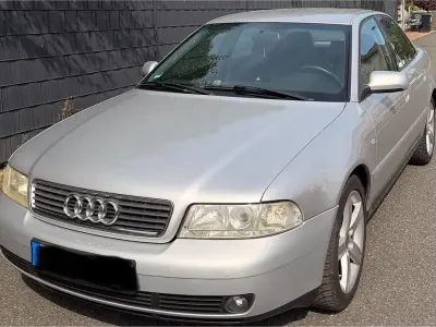 Gebraucht Audi A4 101 PS (74 kW) 2000 Silber Limousine