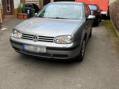 Brugt VW Golf IV 101 HK (74 kW) 2002 Sølv Hatchback