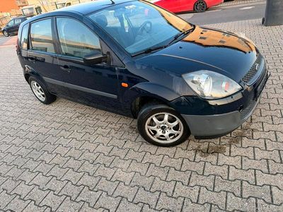 Gebraucht Ford Fiesta 60 PS (44 kW) 2005 Blau Kleinwagen