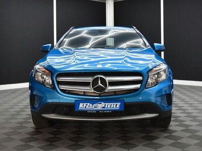 Usata Mercedes GLA180 109 CV (80 kW) 2016 Blu SUV