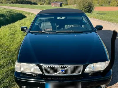 Usata Volvo C70 163 CV (119 kW) 2000 Nero Cabrio