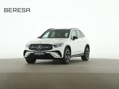 Gebraucht Mercedes GLC200 AMG 163 PS (119 kW) 2026 Unilack polarweiß SUV