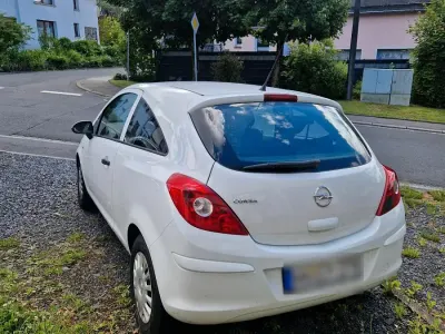 Gebraucht Opel Corsa 70 PS (51 kW) 2014 Weiß Kleinwagen