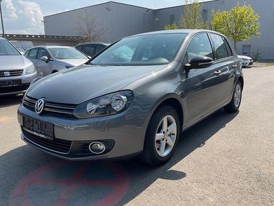 Gebraucht VW Golf VI Style 86 PS (63 kW) 2011 Grau Kleinwagen