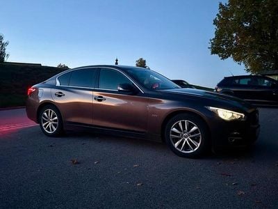 Infiniti Q50