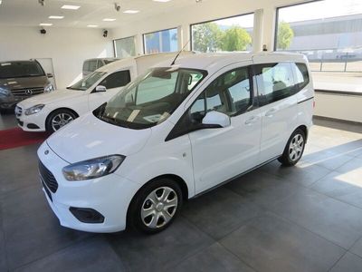 Gebraucht Ford Tourneo Courier Trend 101 PS (74 kW) 2019 Weiß Van / Kleinbus