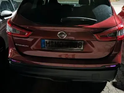Gebraucht Nissan Qashqai Tekna 116 PS (85 kW) 2017 Rot SUV