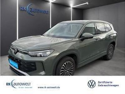 Second-hand VW Tayron Life 193 CP (141 kW) 2025 Verde SUV