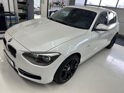 Gebraucht BMW 116 Sport Line 136 PS (100 kW) 2014 Weiß Kleinwagen