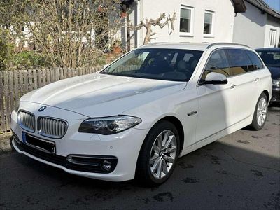 Gebraucht BMW 530 258 PS (189 kW) 2014 Weiß Kombi