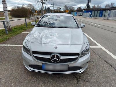 Gebraucht Mercedes CLA200 Edition 156 PS (114 kW) 2018 Silber Coupé